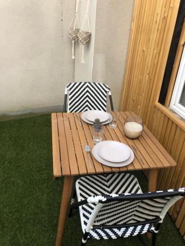 Apartament Un Coin De Verdure Dans Le Centre De St Etienne Saint-Etienne  Zewnętrze zdjęcie